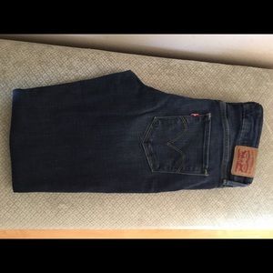 Levi’s Mid Rise Skinny size 30 Long Straight Leg